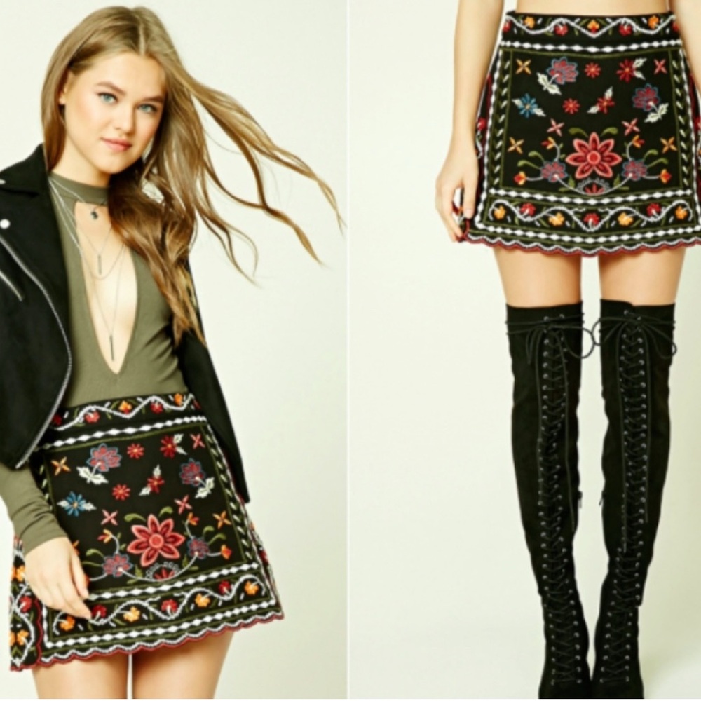 Forever 21 Emroidered Black Mini Skirt Lined Boho 100% Cotton Size S